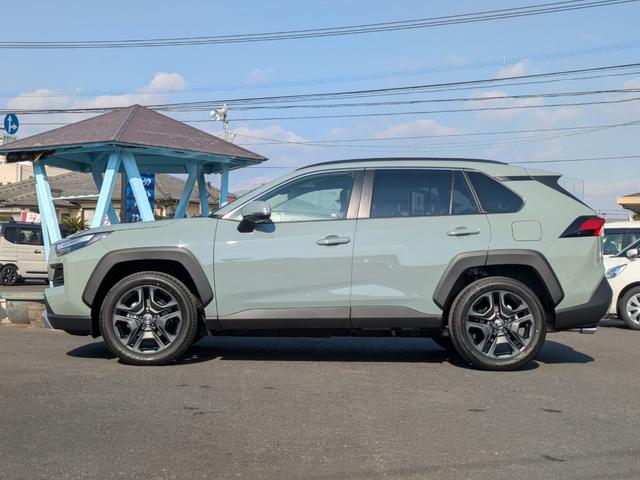RAV4 ハイブリッドアドベンチャー 10.5インチナビ&パノラミックビューモニター フルセグTV デジタルインナーミラー ハンズフリーパワーバックドア 前席ベンチレーション ステアリングヒーター セーフティセンス(6枚目)