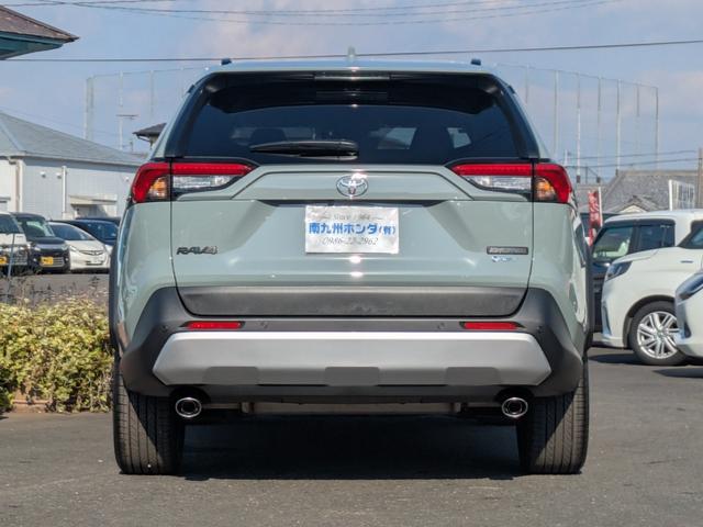 RAV4 ハイブリッドアドベンチャー 10.5インチナビ&パノラミックビューモニター フルセグTV デジタルインナーミラー ハンズフリーパワーバックドア 前席ベンチレーション ステアリングヒーター セーフティセンス(8枚目)