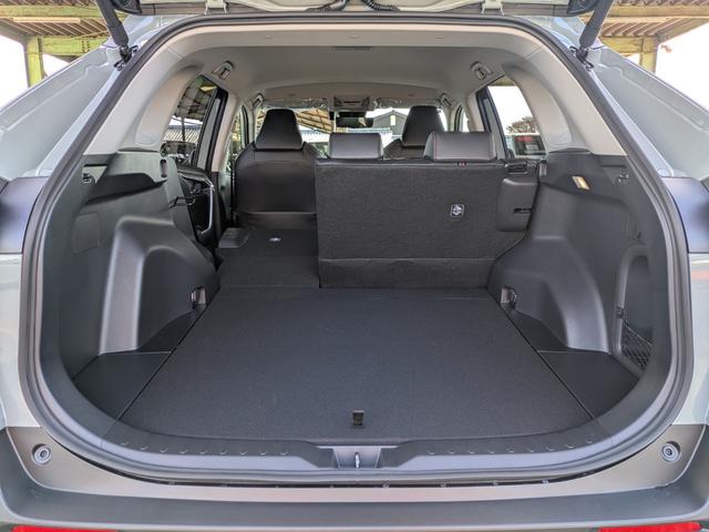 RAV4 ハイブリッドアドベンチャー 10.5インチナビ&パノラミックビューモニター フルセグTV デジタルインナーミラー ハンズフリーパワーバックドア 前席ベンチレーション ステアリングヒーター セーフティセンス(77枚目)