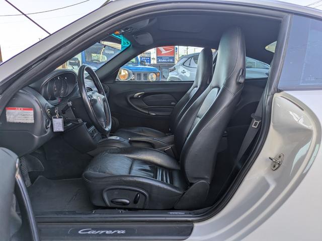 ９１１ ９１１カレラＳティプトロ　左ハンドル　電動スライド＆チルトサンルーフ　１９インチアルミホイール　ＧＴ３仕様　黒革＆パワーシート（13枚目）