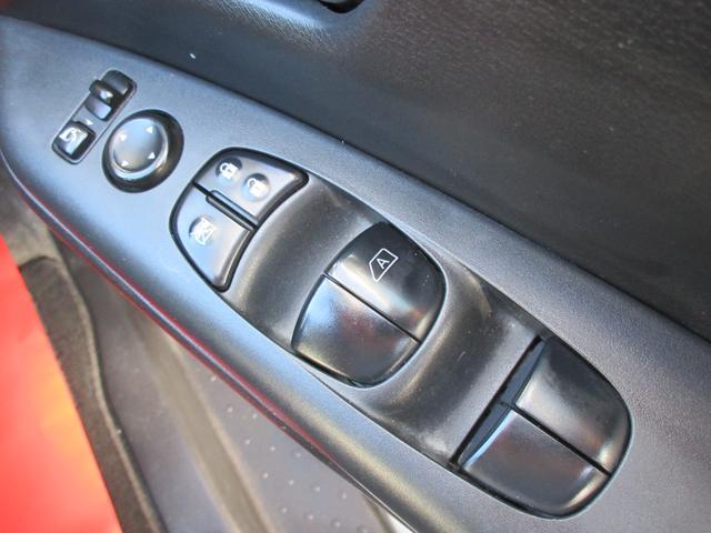 セレナ ハイウェイスター 純正SDナビ 地デジ バックカメラ Bluetooth 後席モニター 両側パワースライド(左側ハンズフリー) ETC クルコン インテリキー オートライト LEDヘッド&フォグ 純正16AW 1年保証(24枚目)