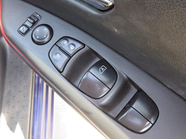 セレナ B 社外メモリーナビ バックカメラ 両側スライドドア オートエアコン インテリキー プッシュスタート クルーズコントロール オートライト 1年保証(16枚目)