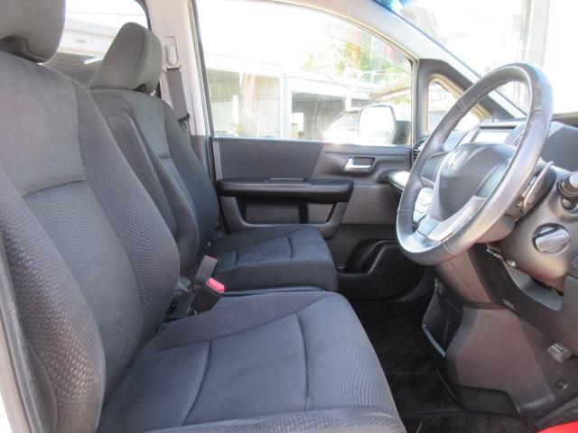 ステップワゴンスパーダ Ｚ　社外ＳＤナビ　地デジ　バックカメラ　両側パワースライド　パドルシフト　スマートキー　オートエアコン　オートライト　ＨＩＤライト　フォグランプ　純正１６ＡＷ　１年保証（19枚目）