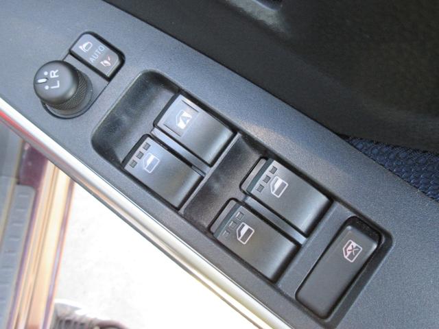 ルーミー カスタムＧ　改良後モデル　スマートアシストＩＩＩ　純正ＳＤナビ　地デジ　バックカメラ　Ｂｌｕｅｔｏｏｔｈ　両側パワースライド　クルコン　ＥＴＣ　スマートキー　ＬＥＤヘッド　オートハイビーム　純正１４ＡＷ　１年保証（22枚目）