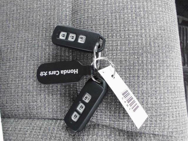 G・Lホンダセンシング 社外ナビ地デジ バックカメラ 片側電動スライドドア スマートキー 衝突軽減ブレーキ レーンアシスト(12枚目)