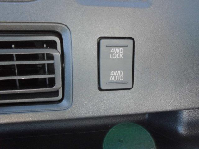 ピクシスバン クルーズ 4WD AT エアコン パワステ パワーウィンドウ コーナーセンサー スマートアシスト LEDライト ナビ TV(9枚目)