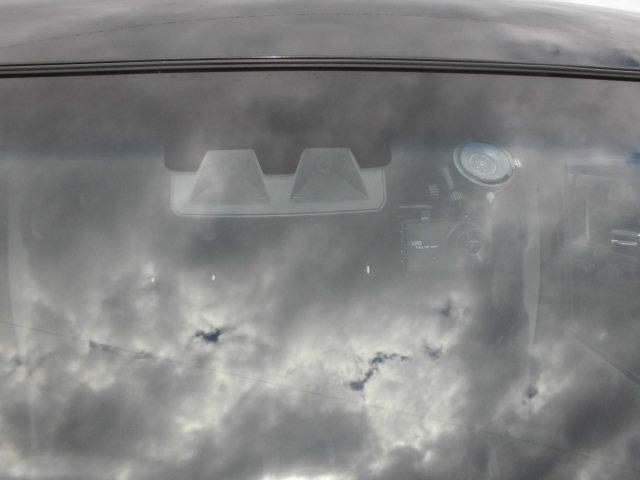 ハイゼットカーゴ クルーズ　ワンオーナー　ディスプレイオーディオ　ＨＤＭＩ　社外アルミ　ＴＶ　バックカメラ　ＥＴＣ　ドラレコ前後　純正リフトアップ（4枚目）