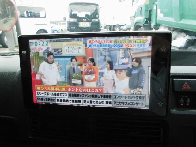 ハイゼットカーゴ クルーズ　ワンオーナー　ディスプレイオーディオ　ＨＤＭＩ　社外アルミ　ＴＶ　バックカメラ　ＥＴＣ　ドラレコ前後　純正リフトアップ（8枚目）