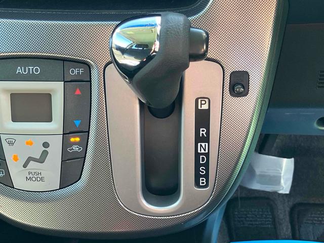 ステラ カスタムR スマートアシスト バックカメラ ナビ 衝突被害軽減システム オートライト スマートキー アイドリングストップ 電動格納ミラー ベンチシート CVT 盗難防止システム ABS ESC CD DVD再生 USB(7枚目)