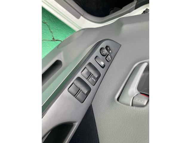ワゴンR FX キーレスエントリー 電動格納ミラー ベンチシート AT 盗難防止システム ABS CD 衝突安全ボディ エアコン パワーステアリング パワーウィンドウ(11枚目)