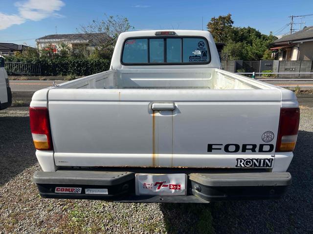 レンジャー 　トラック　ＡＴ　ＥＴＣ　エアコン　ＣＤ（17枚目）