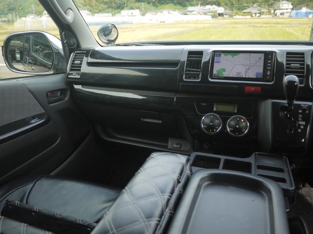 ハイエースバン ロングスーパーGL ベッドキット 3型 社外17インチAW ホワイトレター 社外ナビ フルセグ地デジ Bカメラ ETC ツイーター 黒革調シートカバー LEDテール ボンネットフード フロントスポイラー キセノンHID(4枚目)