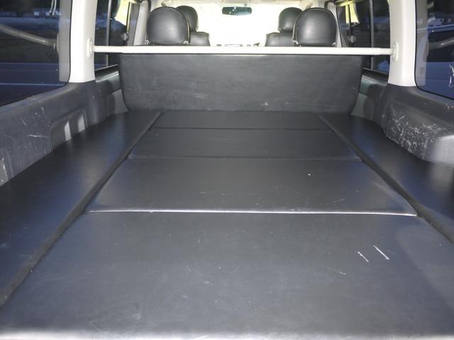 ハイエースバン ロングスーパーGL ベッドキット 3型 社外17インチAW ホワイトレター 社外ナビ フルセグ地デジ Bカメラ ETC ツイーター 黒革調シートカバー LEDテール ボンネットフード フロントスポイラー キセノンHID(14枚目)