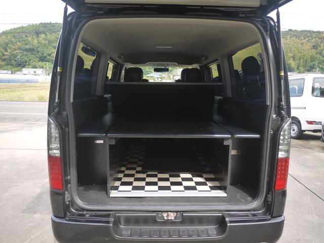 ハイエースバン ロングスーパーGL ベッドキット 3型 社外17インチAW ホワイトレター 社外ナビ フルセグ地デジ Bカメラ ETC ツイーター 黒革調シートカバー LEDテール ボンネットフード フロントスポイラー キセノンHID(24枚目)