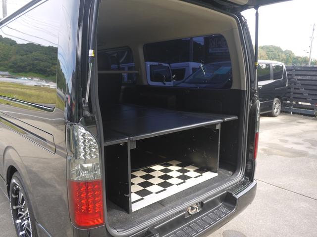 ハイエースバン ロングスーパーGL ベッドキット 3型 社外17インチAW ホワイトレター 社外ナビ フルセグ地デジ Bカメラ ETC ツイーター 黒革調シートカバー LEDテール ボンネットフード フロントスポイラー キセノンHID(25枚目)