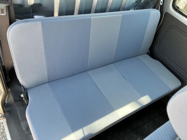 ハイゼットカーゴ 　軽バン　ＡＴ　両側スライドドア　エアコン　パワーウィンドウ　運転席エアバッグ　助手席エアバッグ（38枚目）
