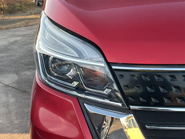 デイズルークス ハイウェイスター X Vセレクション 全周囲カメラ 両側電動スライドドア ナビ TV 衝突被害軽減システム オートマチックハイビーム オートライト LEDヘッドランプ スマートキー アイドリングストップ 電動格納ミラー ベンチシート(17枚目)