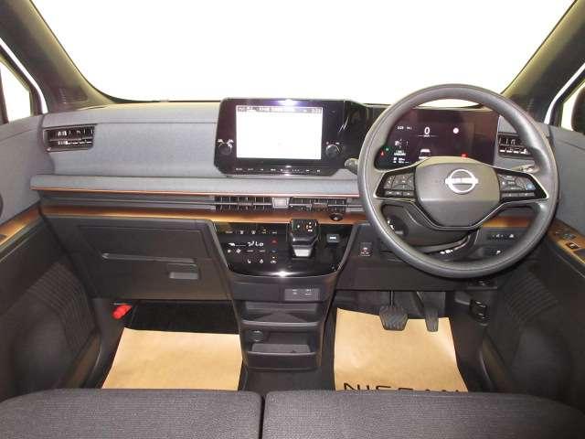 サクラ Ｇ　エマージェンシーブレーキ・全周囲カメラ付　アラウンドビュ　踏み間違い防止アシスト　ＬＥＤヘッドランプ　スマートキー　ＬＤＷ　盗難防止システム　オートエアコン　ＥＴＣ　バックカメラ　ドライブレコーダー　アダプティブクルーズコントロール　ＡＢＳ（3枚目）