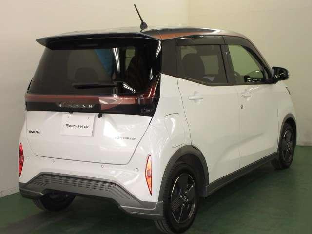 サクラ Ｇ　エマージェンシーブレーキ・全周囲カメラ付　アラウンドビュ　踏み間違い防止アシスト　ＬＥＤヘッドランプ　スマートキー　ＬＤＷ　盗難防止システム　オートエアコン　ＥＴＣ　バックカメラ　ドライブレコーダー　アダプティブクルーズコントロール　ＡＢＳ（4枚目）