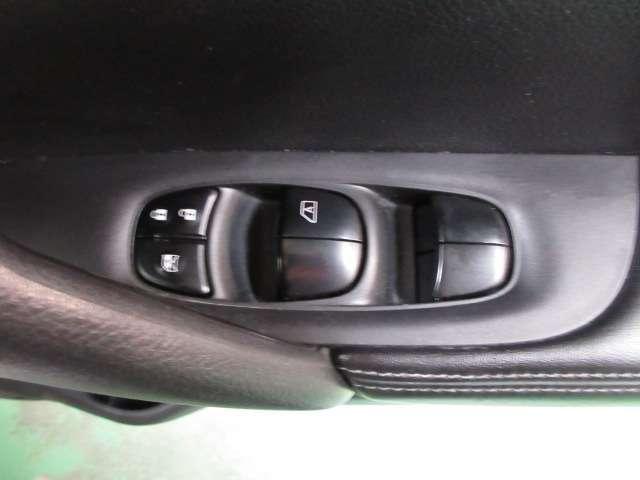 エクストレイル ２．０　２０Ｘｉ　レザーエディション　２列車　エマージェンシーブレーキ・全周囲カメラ付　衝突被害軽減システム　全周囲カメラ　ドライブレコーダー　ＥＴＣ（19枚目）