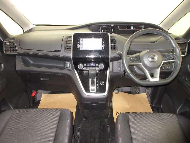 セレナ ２．０　ハイウェイスター　Ｖセレクション　エマージェンシーブレーキ・バックカメラ付　Ｉ－ＳＴＯＰ　両側ＡＳＤ　Ａクルーズ　車線逸脱　バックカメラ　ＥＴＣ　ＴＶナビ　ドライブレコーダー　キーレス　オートエアコン　メモリーナビ　パワーウインドウ　エアバッグ　アルミ　ＡＢＳ（4枚目）