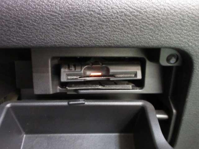 セレナ ２．０　ハイウェイスター　Ｖセレクション　エマージェンシーブレーキ・バックカメラ付　Ｉ－ＳＴＯＰ　両側ＡＳＤ　Ａクルーズ　車線逸脱　バックカメラ　ＥＴＣ　ＴＶナビ　ドライブレコーダー　キーレス　オートエアコン　メモリーナビ　パワーウインドウ　エアバッグ　アルミ　ＡＢＳ（16枚目）