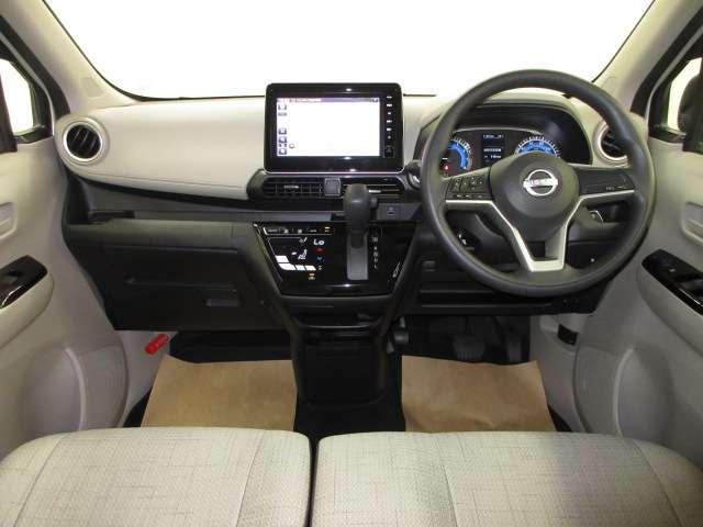 デイズ 660 X 全周囲カメラ・衝突軽減ブレーキ搭載 アラウンドM 踏み間違え防止 スマートキー イモビライザー バックカメラ レーンキープ アイドリングストップ ドライブレコーダー キーレス フルオートエアコン ナビTV WAB 運転席エアバック PS(4枚目)