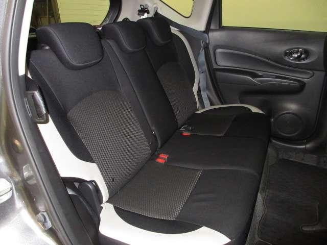 ノート １．２　ｅ－ＰＯＷＥＲ　Ｘ　エマージェンシーブレーキ・全周囲カメラ付　３６０°カメラ　Ｒカメラ　運転席助手席エアバック　レーンキープ　ＡＵＴＯエアコン　盗難防止システム　ナビＴＶ　ＡＷ　サイドカメラ　運転席エアバッグ　キーレスエントリー　アイドリングストップ　パワステ（20枚目）