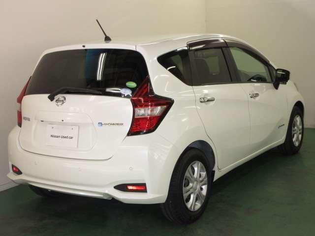 ノート 1.2 e-POWER X 全周囲カメラ・衝突軽減ブレーキ搭載 360°カメラ 運転席助手席エアバック レーンキープ AUTOエアコン 盗難防止システム 運転席エアバッグ キーレスエントリー ETC車載器 アイドリングストップ パワーウィンドウ パワステ ABS(5枚目)