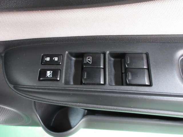 ノート 1.2 e-POWER X 全周囲カメラ・衝突軽減ブレーキ搭載 360°カメラ 運転席助手席エアバック レーンキープ AUTOエアコン 盗難防止システム 運転席エアバッグ キーレスエントリー ETC車載器 アイドリングストップ パワーウィンドウ パワステ ABS(18枚目)