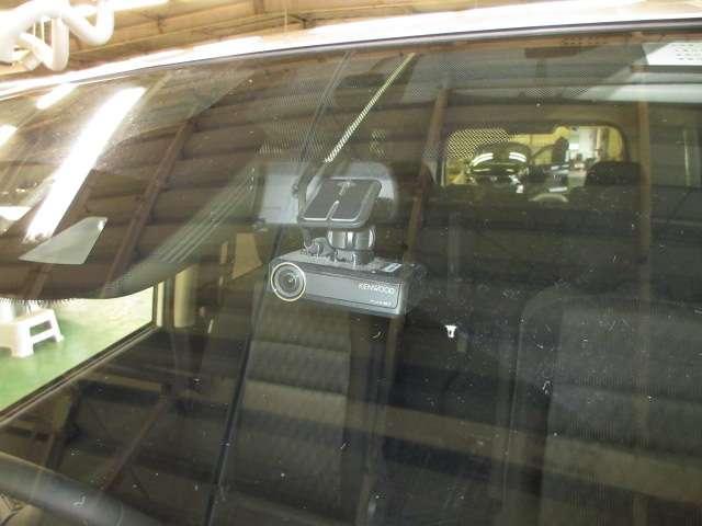 セレナ 2.0 ハイウェイスター V アラウンドビュ- アルミ 衝突被害軽減 LDP エアバッグ 両側オートスライドドア LEDライト クルコン インテリジェントキー サイドカメラ メモリーナビ アイドリングストップ ナビTV ドラレコ(16枚目)