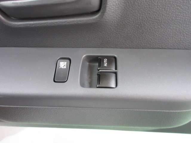 クリッパートラック 660 DX 4WD ラジオパワーウィンドウ パワステ 4WD エアコン 助手席エアバッグ 運転席エアバッグ パワーウインドウ アイドリングストップ キーレス(14枚目)