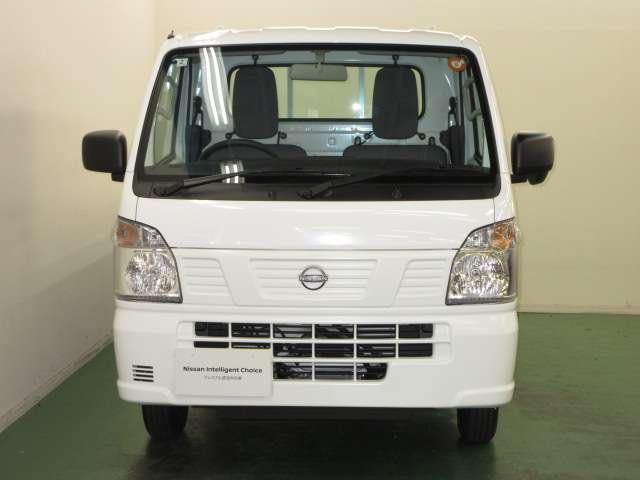 クリッパートラック 660 DX ラジオパワーウィンドウ パワステ エアコン 助手席エアバッグ 運転席エアバッグ パワーウインドウ アイドリングストップ キーレス(2枚目)