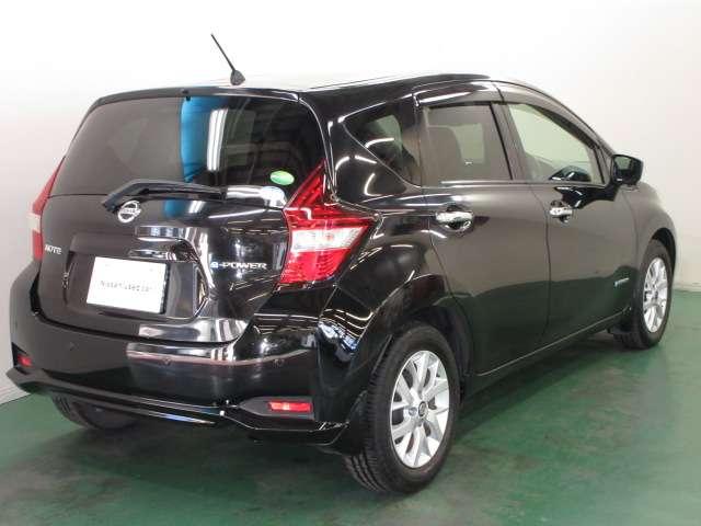 ノート 1.2 e-POWER X ナビ・全方位カメラ・ドラレコ・ETC2.0 360°カメラ Rカメラ 運転席助手席エアバック レーンキープ AUTOエアコン 盗難防止システム ナビTV AW サイドカメラ 運転席エアバッグ キーレスエントリー ドラレコ ETC車載器 パワステ(5枚目)