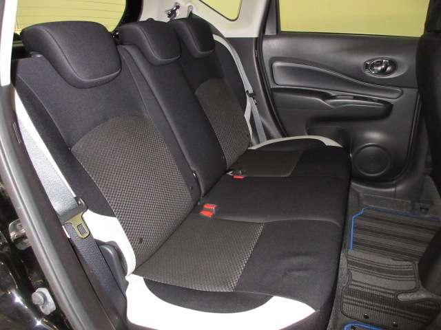 ノート 1.2 e-POWER X ナビ・全方位カメラ・ドラレコ・ETC2.0 360°カメラ Rカメラ 運転席助手席エアバック レーンキープ AUTOエアコン 盗難防止システム ナビTV AW サイドカメラ 運転席エアバッグ キーレスエントリー ドラレコ ETC車載器 パワステ(19枚目)