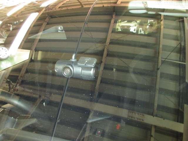 ノート １．２　Ｘ　元展示・試乗車　衝突被害軽減ブレーキ　衝突被害軽減ブレ－キ　ＬＥＤヘッドライト　レーンアシスト　インテリジェントキー　ドラレコ　アイドリングストップ　盗難防止システム　ワンセグＴＶ　ＴＶナビ　サイドカーテンエアバック　メモリーナビ　ＡＢＳ（15枚目）