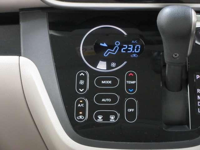 オートエアコンで快適温度を自動で保ってくれます！タッチパネルでネイルつけてても操作しやすいです
