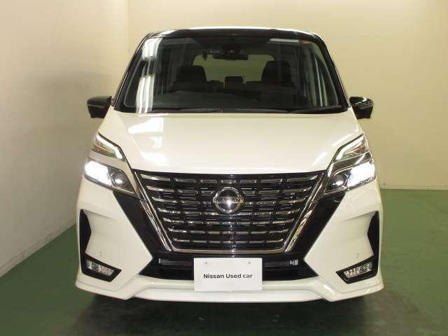 セレナ ２．０　ハイウェイスター　Ｖ　プロパイロット・後席モニター　サイドエアバッグ　アラウンドビュ－　アルミ　衝突被害軽減　エアバッグ　両側オートスライドドア　クルコン　サイドカメラ　メモリーナビ　アイドリングストップ　ナビＴＶ　ドラレコ　パワステ　Ｗエアバッグ（2枚目）