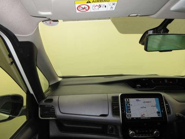 セレナ ２．０　ハイウェイスター　Ｖ　プロパイロット・後席モニター　サイドエアバッグ　アラウンドビュ－　アルミ　衝突被害軽減　エアバッグ　両側オートスライドドア　クルコン　サイドカメラ　メモリーナビ　アイドリングストップ　ナビＴＶ　ドラレコ　パワステ　Ｗエアバッグ（9枚目）