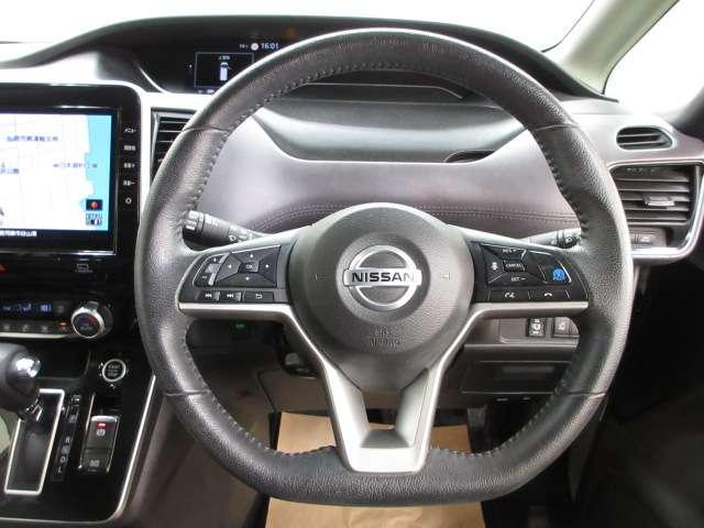 セレナ ２．０　ハイウェイスター　Ｖ　プロパイロット・後席モニター　サイドエアバッグ　アラウンドビュ－　アルミ　衝突被害軽減　エアバッグ　両側オートスライドドア　クルコン　サイドカメラ　メモリーナビ　アイドリングストップ　ナビＴＶ　ドラレコ　パワステ　Ｗエアバッグ（13枚目）