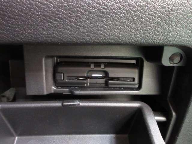 セレナ ２．０　ハイウェイスター　Ｖ　プロパイロット・後席モニター　サイドエアバッグ　アラウンドビュ－　アルミ　衝突被害軽減　エアバッグ　両側オートスライドドア　クルコン　サイドカメラ　メモリーナビ　アイドリングストップ　ナビＴＶ　ドラレコ　パワステ　Ｗエアバッグ（18枚目）