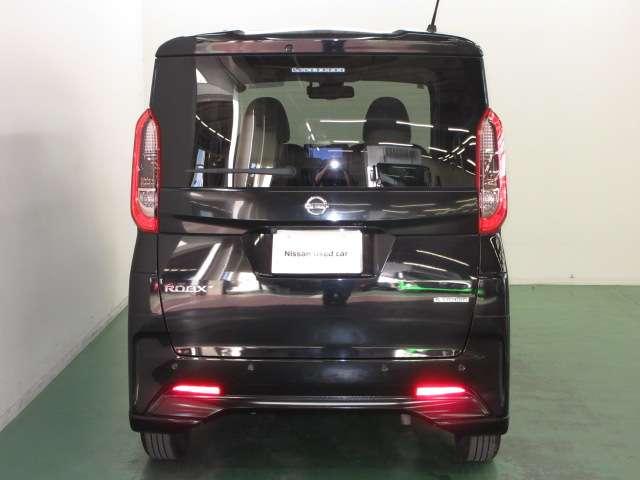 ルークス ６６０　Ｘ　両側スライドドア・衝突被害軽減ブレーキ　前後衝突軽減ブレーキ　車線逸脱防止　スマートキー　キーフリー　ドライブレコーダー　ｉ－ｓｔｏｐ　フルオートエアコン　パワーウインドウ　カーテンエアバッグ　Ｗエアバック　メモリーナビ　エアバック　ＡＢＳ（6枚目）