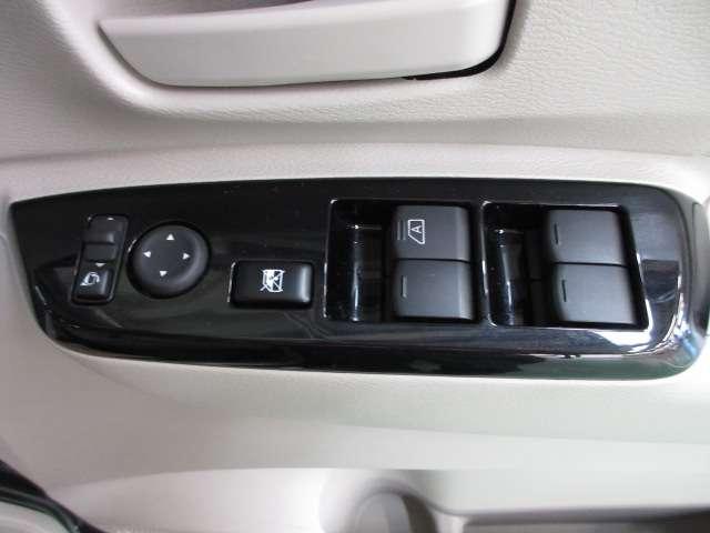 ルークス ６６０　Ｘ　両側スライドドア・衝突被害軽減ブレーキ　前後衝突軽減ブレーキ　車線逸脱防止　スマートキー　キーフリー　ドライブレコーダー　ｉ－ｓｔｏｐ　フルオートエアコン　パワーウインドウ　カーテンエアバッグ　Ｗエアバック　メモリーナビ　エアバック　ＡＢＳ（17枚目）