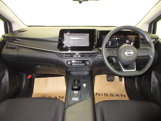 ノート 1.2 S 衝突被害軽減ブレーキ・アラウンドビューモ 軽減ブレーキ 360°カメラ LDW バックカメラ サイドカメラ インテリキー オートエアコン サイドエアバッグ リモコンキー エアバッグ ABS パワーステアリング 助手席エアバッグ(4枚目)