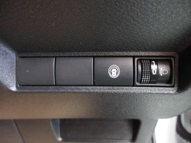 ノート 1.2 S 衝突被害軽減ブレーキ・アラウンドビューモ 軽減ブレーキ 360°カメラ LDW バックカメラ サイドカメラ インテリキー オートエアコン サイドエアバッグ リモコンキー エアバッグ ABS パワーステアリング 助手席エアバッグ(16枚目)