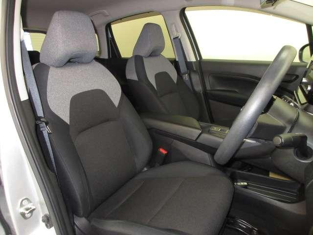 ノート 1.2 S 衝突被害軽減ブレーキ・アラウンドビューモ 軽減ブレーキ 360°カメラ LDW バックカメラ サイドカメラ インテリキー オートエアコン サイドエアバッグ リモコンキー エアバッグ ABS パワーステアリング 助手席エアバッグ(19枚目)