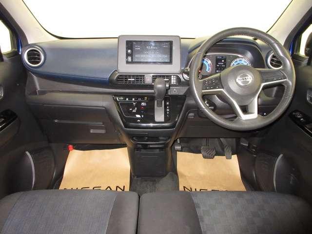 デイズ 660 ハイウェイスターX ディスプレイオーディオ・アラウンドビュー ブレーキサポート 全周囲カメラ インテリジェントキー レーンキープ バックカメラ アイドリングストップ オートエアコン デュアルエアバッグ アルミホイール パワーステアリング パワーウィンドウ ABS(4枚目)