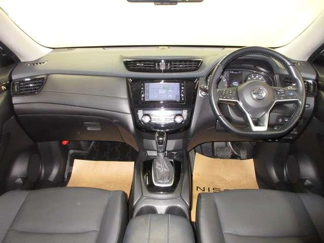 エクストレイル 2.0 20Xi 2列車 プロパイロット・オートバックドア アイドリングストップ車 Rカメラ インテリキー レーンキープアシスト ドライブレコーダー キーフリー TVナビ オートエアコン アルミホイール メモリーナビ ABS サイドカメラ エアバッグ サポカー(4枚目)