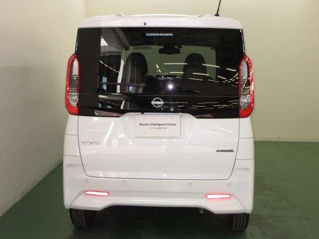 ルークス ６６０　Ｘ　全周囲カメラ・衝突軽減ブレーキ搭載　アラモニ　前後衝突軽減ブレーキ　車線逸脱防止　スマートキー　キーフリー　ドライブレコーダー　ｉ－ｓｔｏｐ　フルオートエアコン　パワーウインドウ　ＬＥＤ　バックカメラ　盗難防止　カーテンエアバッグ（6枚目）