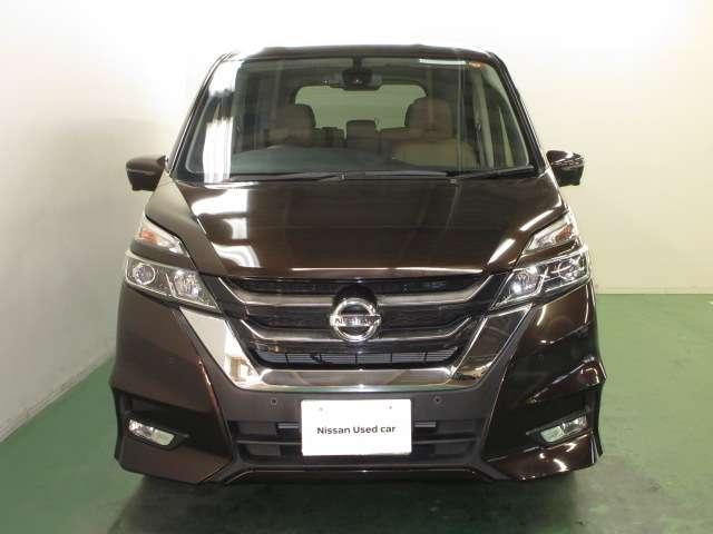 セレナ ２．０　ハイウェイスター　Ｖセレクション　全周囲カメラ・衝突軽減ブレーキ搭載　全周カメラ　Ｉ－ＳＴＯＰ　サイドカメラ　両側ＡＳＤ　Ａクルーズ　ワンオ－ナ－車　ＬＥＤヘッドライト　バックカメラ　パーキングアシスト　ＴＶナビ　ドライブレコーダー　キーレス　オートエアコン　エアバッグ（2枚目）